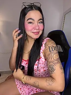 Snapshot of _Sarita_1 chatting on April 18, 2026, 2:36 am Sarita 1 online show from April 18, 2026, 2:36 am