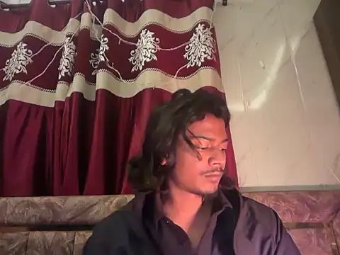 Snapshot of Ujjwallkumar0069 chatting on December 2, 2025, 8:21 pm Ujjwallkumar0069 online show from December 2, 2025, 8:21 pm