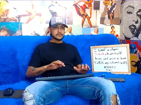 Snapshot of dazo_vnzl12 chatting on October 15, 2025, 1:04 am dazo vnzl12 online show from October 15, 2025, 1:04 am