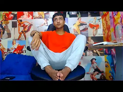 Snapshot of dazo_vnzl12 chatting on December 5, 2025, 5:44 pm dazo vnzl12 online show from December 5, 2025, 5:44 pm