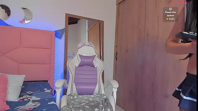 Snapshot of BabyDollvibes chatting on October 21, 2025, 5:56 pm BabyDollvibes online show from October 21, 2025, 5:56 pm