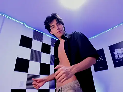 jeycobb online show from November 23, 2025, 1:43 pm