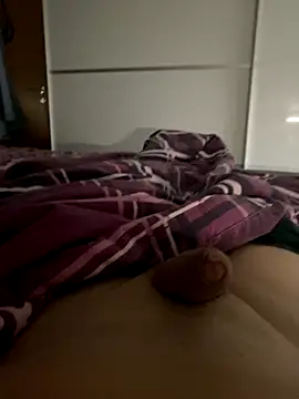 Sklavekay online show from November 9, 2025, 8:51 am