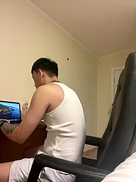 latava online show from October 10, 2025, 4:30 pm