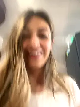 Snapshot of Velourmuse chatting on October 19, 2025, 2:20 pm Velourmuse online show from October 19, 2025, 2:20 pm