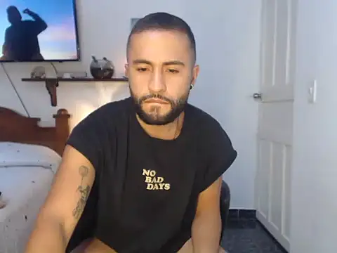 Sebastian ferrer111 online show from May 21, 2026, 10:51 pm