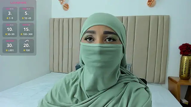 Snapshot of _alishaa_c chatting on October 12, 2025, 3:41 am alishaa c online show from October 12, 2025, 3:41 am