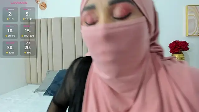 Snapshot of _alishaa_c chatting on October 11, 2025, 2:45 am alishaa c online show from October 11, 2025, 2:45 am