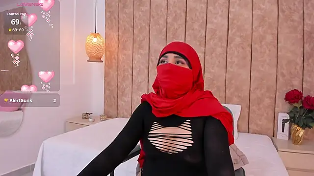  alishaa c online show from April 28, 2026, 3:44 am