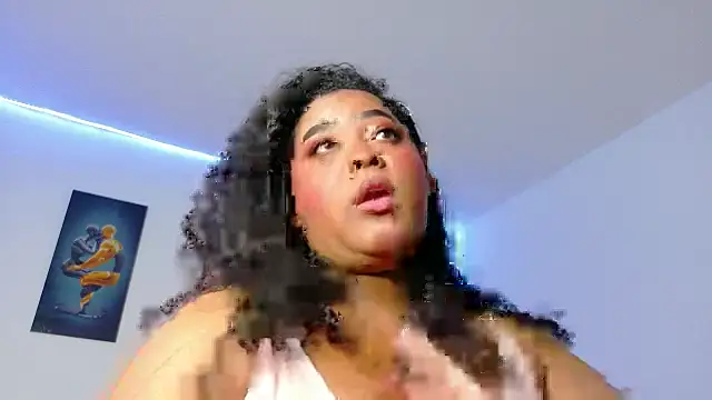 ChubbyCharm  online show from October 4, 2025, 3:19 am