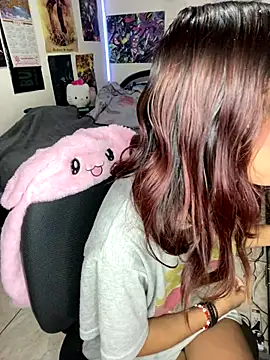 Freyaa sama online show from October 7, 2025, 12:33 am