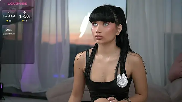 Snapshot of MysticLayla chatting on October 31, 2025, 4:42 am MysticLayla online show from October 31, 2025, 4:42 am