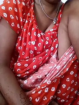 Snapshot of Hotty-romi3 chatting on November 6, 2025, 4:27 am Hotty-romi3 online show from November 6, 2025, 4:27 am