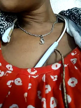 Snapshot of Hotty-romi3 chatting on November 20, 2025, 6:58 am Hotty-romi3 online show from November 20, 2025, 6:58 am