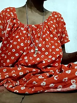 Snapshot of Hotty-romi3 chatting on October 21, 2025, 9:36 pm Hotty-romi3 online show from October 21, 2025, 9:36 pm