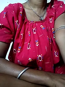 Snapshot of Hotty-romi3 chatting on November 7, 2025, 4:39 am Hotty-romi3 online show from November 7, 2025, 4:39 am