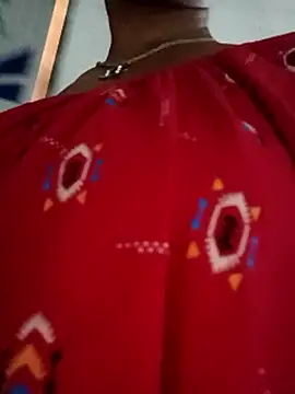 Snapshot of Hotty-romi3 chatting on October 27, 2025, 2:34 am Hotty-romi3 online show from October 27, 2025, 2:34 am