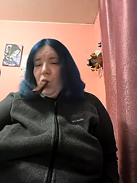  alexandra ray  online show from May 3, 2026, 12:20 pm