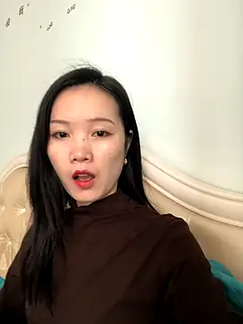 Mile-m online show from November 21, 2025, 2:32 am