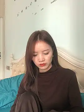 Mile-m online show from December 17, 2025, 6:29 am