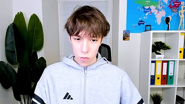 Snapshot of MarkBranston chatting on February 9, 2026, 3:32 pm MarkBranston online show from February 9, 2026, 3:32 pm