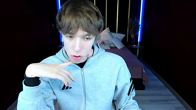 Snapshot of MarkBranston chatting on March 15, 2026, 11:06 am MarkBranston online show from March 15, 2026, 11:06 am