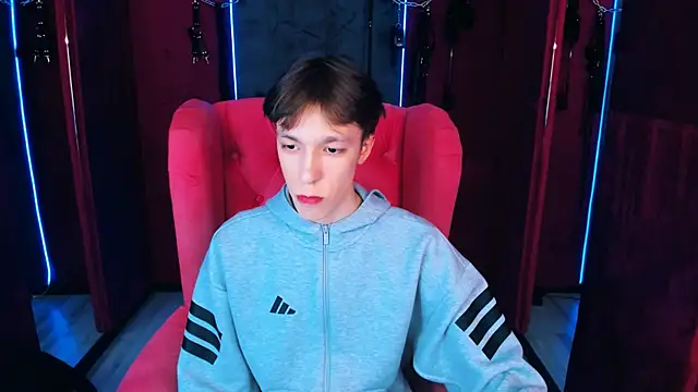 Snapshot of MarkBranston chatting on November 3, 2025, 11:03 am MarkBranston online show from November 3, 2025, 11:03 am