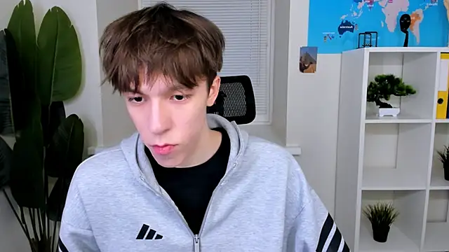 Snapshot of MarkBranston chatting on March 27, 2026, 2:40 pm MarkBranston online show from March 27, 2026, 2:40 pm