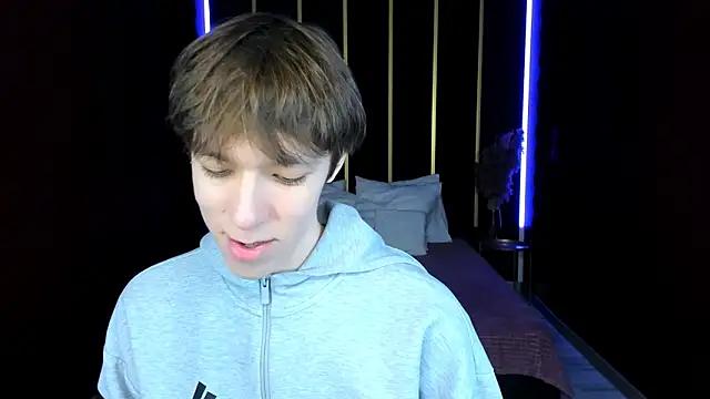 Snapshot of MarkBranston chatting on March 8, 2026, 10:40 am MarkBranston online show from March 8, 2026, 10:40 am