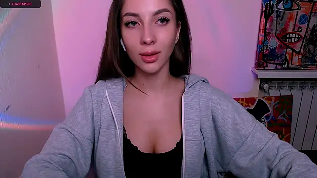Snapshot of _OlivkaSexy chatting on May 16, 2026, 1:15 am OlivkaSexy online show from May 16, 2026, 1:15 am