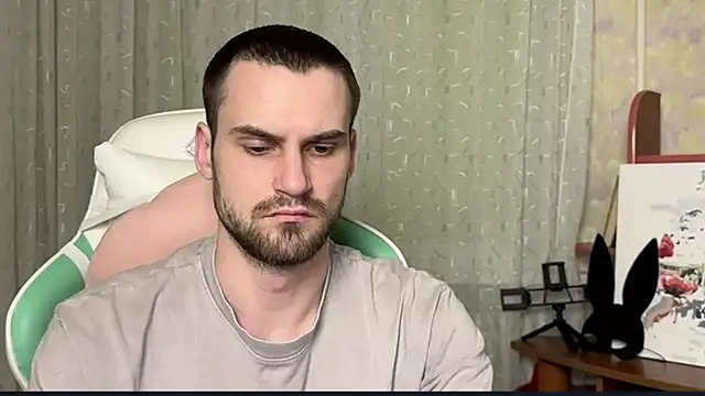 Iveraan online show from November 8, 2025, 9:18 pm