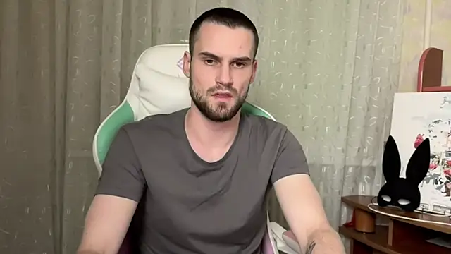 Iveraan online show from October 29, 2025, 7:46 pm