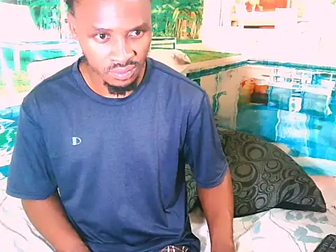 Snapshot of EbonyTiger69 chatting on December 3, 2025, 9:42 am EbonyTiger69 online show from December 3, 2025, 9:42 am