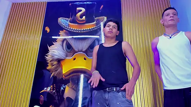 Play boys Hot2 online show from November 9, 2025, 12:31 pm