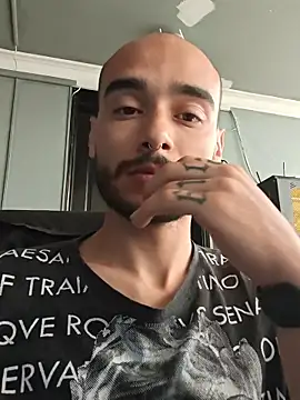 Snapshot of 2_fire chatting on October 15, 2025, 12:57 pm 2 fire online show from October 15, 2025, 12:57 pm