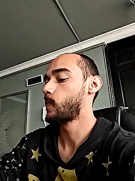 Snapshot of 2_fire chatting on November 7, 2025, 1:48 pm 2 fire online show from November 7, 2025, 1:48 pm