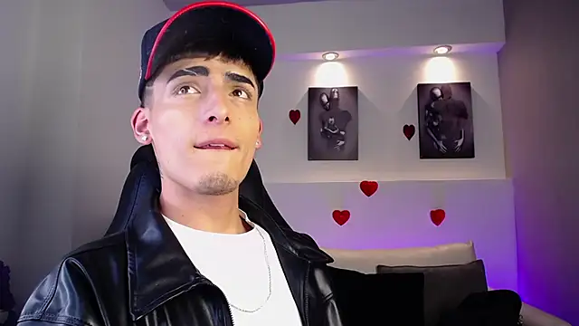 MateoMitchell online show from March 11, 2026, 3:33 am