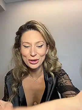 AvaMaddisson online show from March 1, 2026, 3:39 am