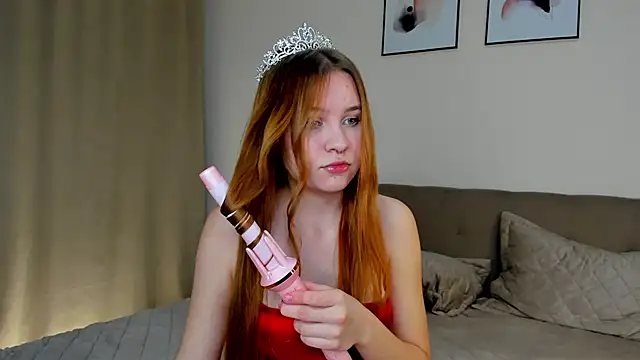 Snapshot of MarindaRuud chatting on October 31, 2025, 11:51 am MarindaRuud online show from October 31, 2025, 11:51 am