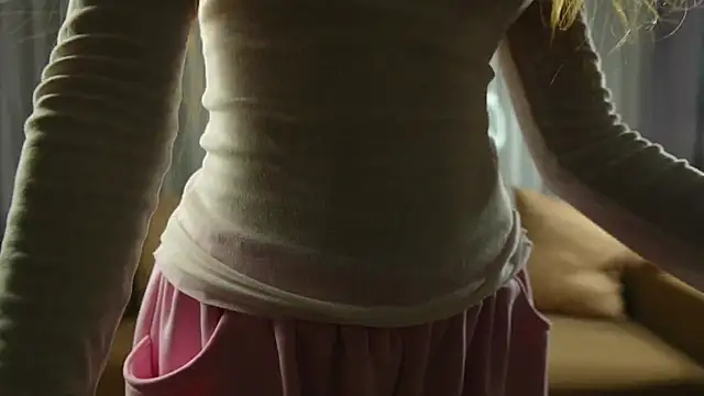 Snapshot of MarindaRuud chatting on November 9, 2025, 12:31 pm MarindaRuud online show from November 9, 2025, 12:31 pm