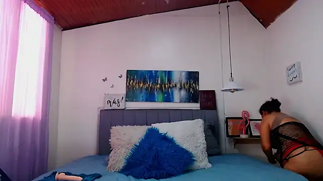 Snapshot of rosse_m chatting on October 15, 2025, 1:08 pm rosse m online show from October 15, 2025, 1:08 pm