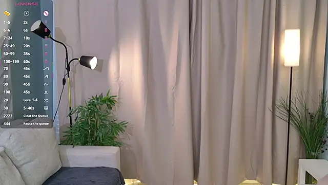 Snapshot of Playful_Lia chatting on November 25, 2025, 2:06 pm Playful Lia online show from November 25, 2025, 2:06 pm