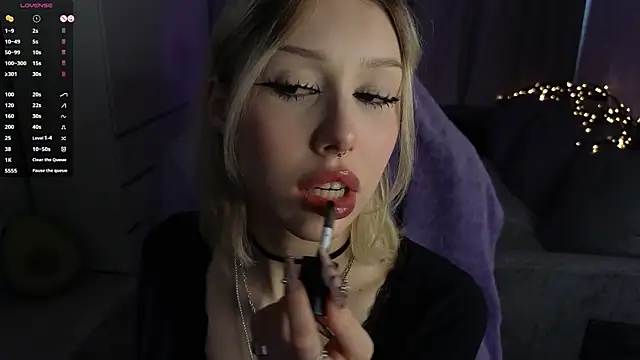 Alice L0 online show from October 7, 2025, 8:15 am