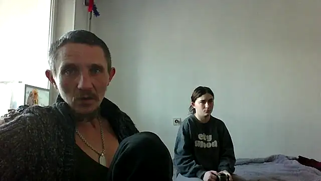 Twolatte1520 online show from March 12, 2026, 11:03 am