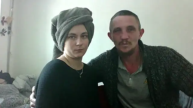 Twolatte1520 online show from February 19, 2026, 12:35 pm