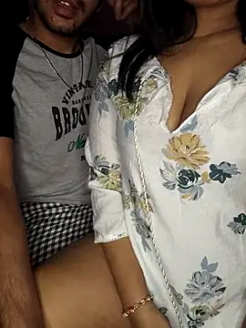 Snapshot of Dark_Chocoxxx chatting on November 21, 2025, 3:55 pm Dark Chocoxxx online show from November 21, 2025, 3:55 pm