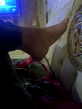 Snapshot of Bionda19 chatting on October 15, 2025, 3:42 pm Bionda19 online show from October 15, 2025, 3:42 pm