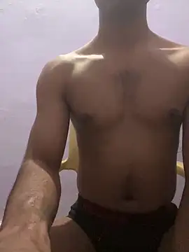 Snapshot of OooYessboyy chatting on November 12, 2025, 6:01 pm OooYessboyy online show from November 12, 2025, 6:01 pm