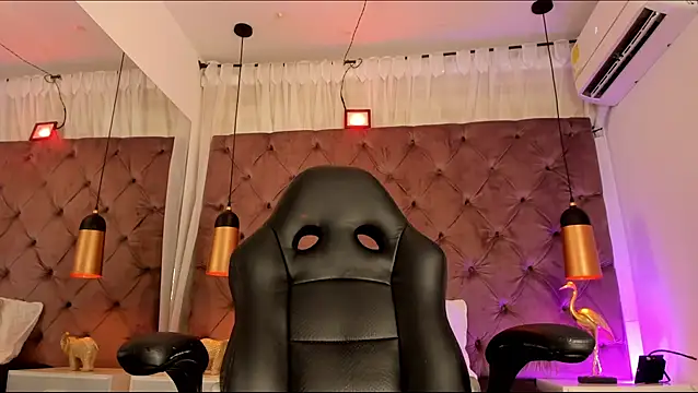 Snapshot of Rose_monroee chatting on October 12, 2025, 7:48 pm Rose monroee online show from October 12, 2025, 7:48 pm