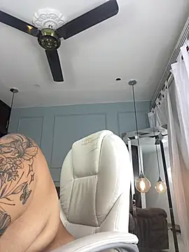 Snapshot of Rose_monroee chatting on July 3, 2026, 2:45 pm Rose monroee online show from July 3, 2026, 2:45 pm